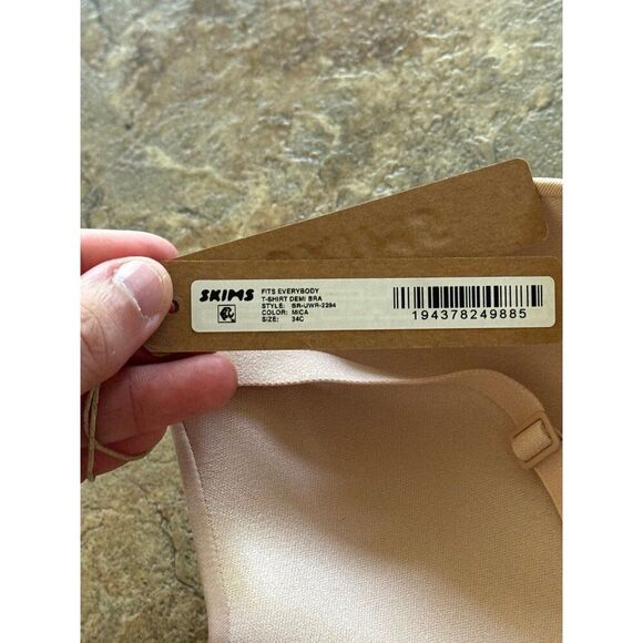 Skims Fits Everybody Demi T-shirt Bra Size 34C Mica - Picture 6 of 6